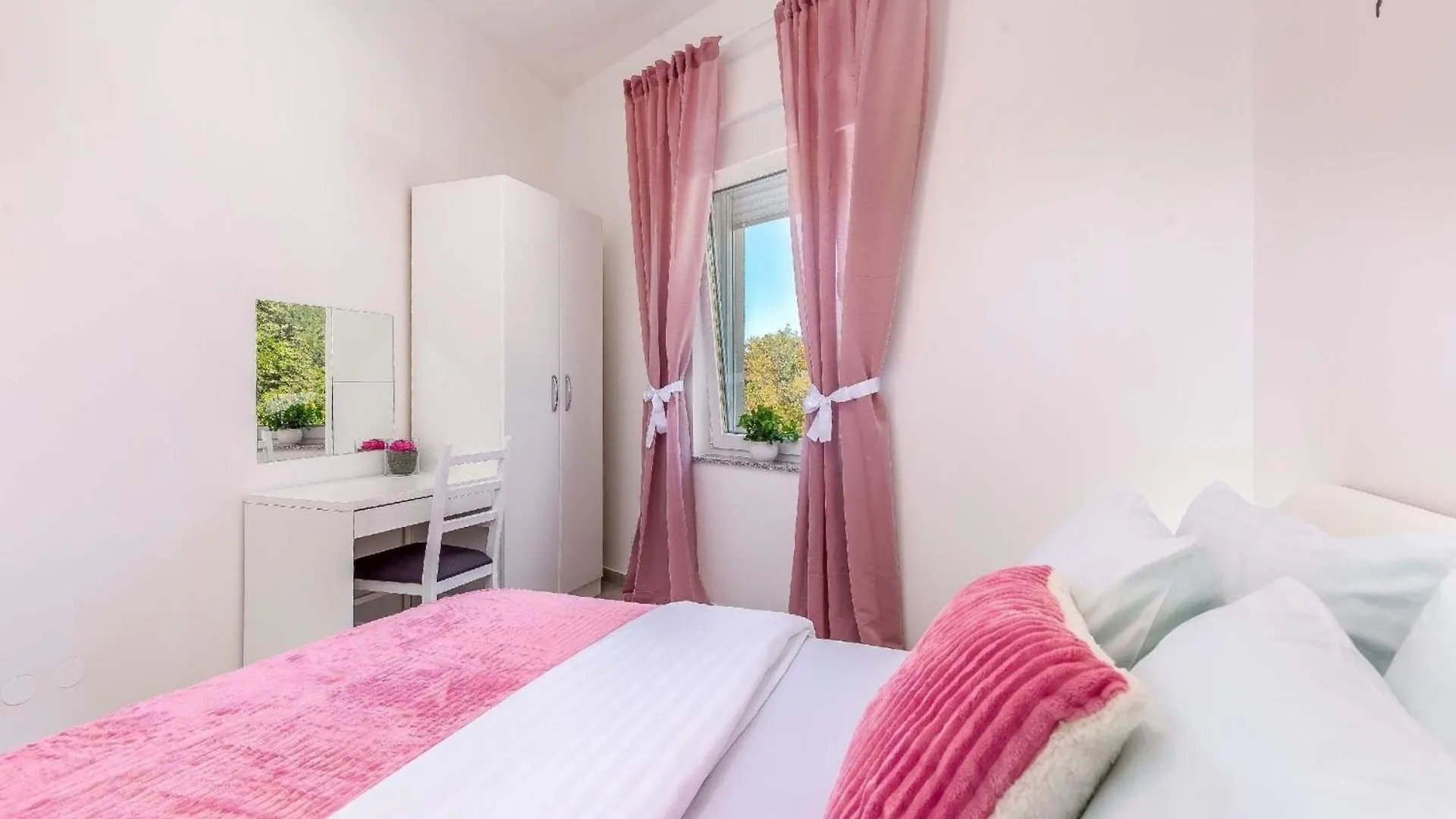Ferienwohnung Fuer 6 Personen Ca 90 M In Dramalj, Adriakueste Kroatien Kvarner Bucht